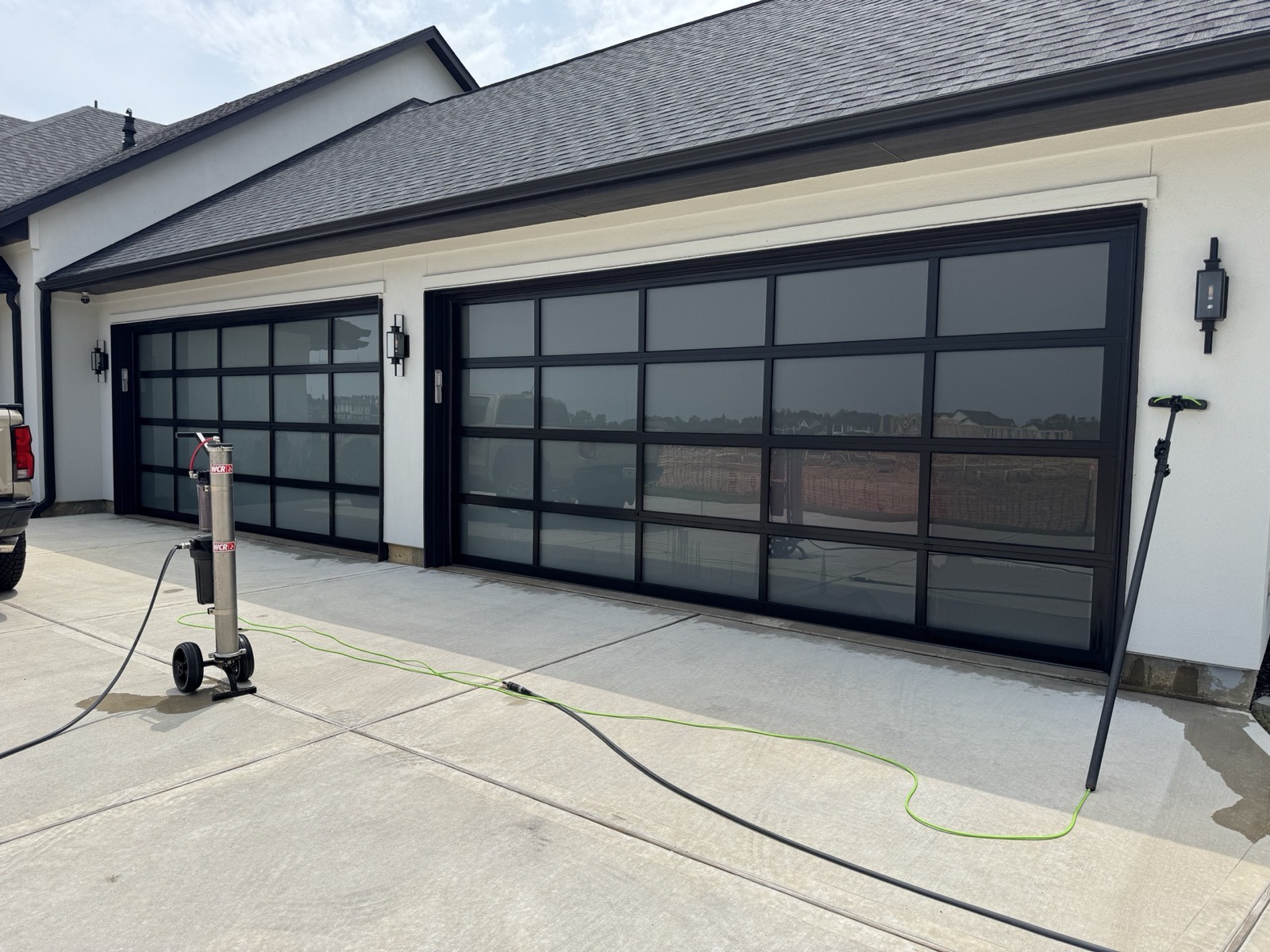 Commercial window cleaning