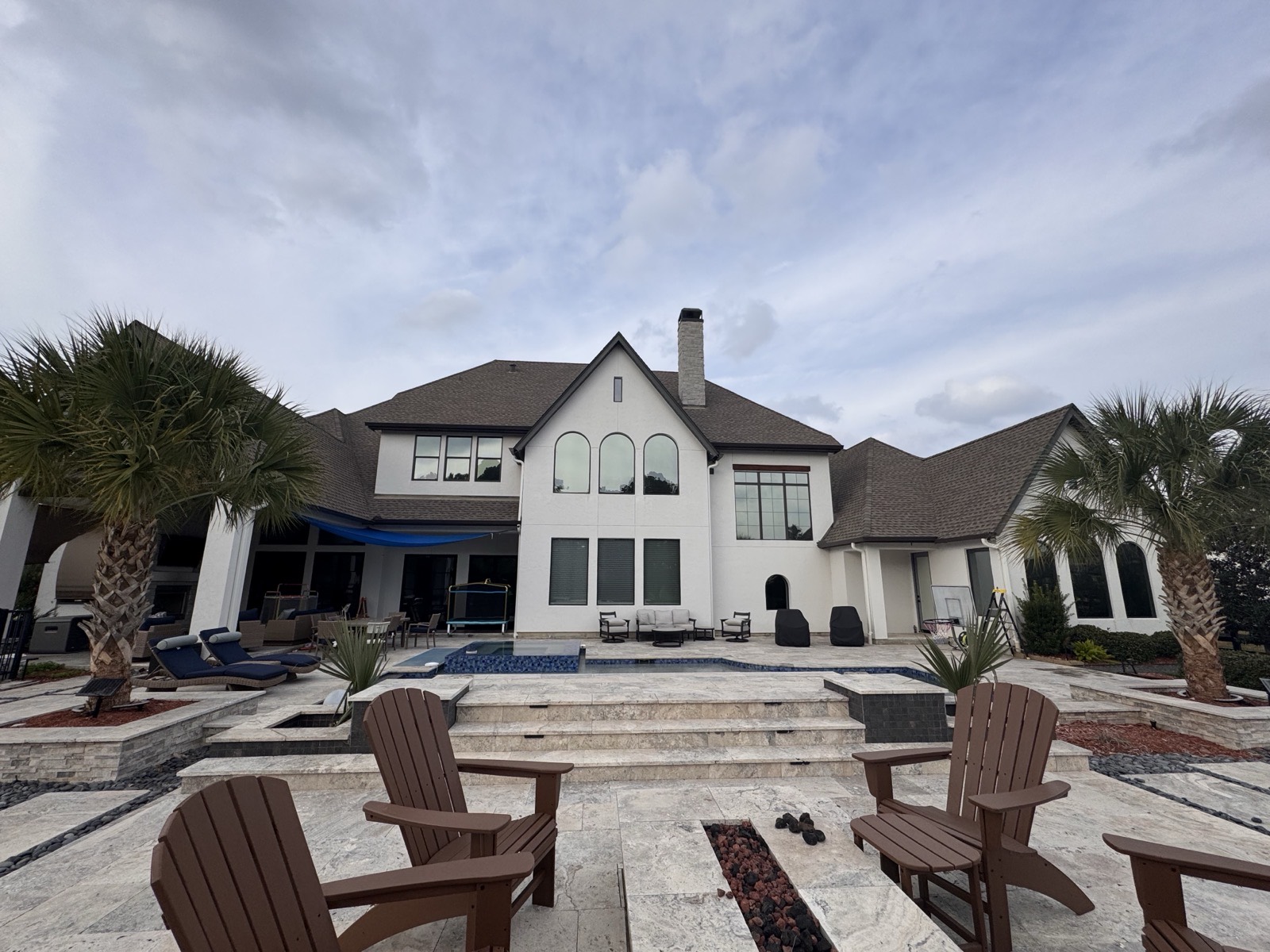 Pressure washing driveway